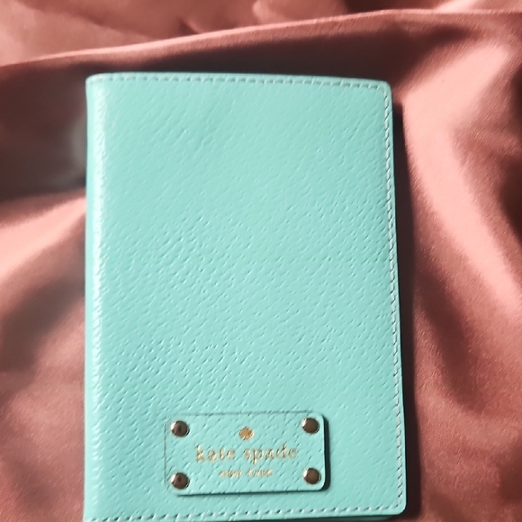 Passport Holder Kate Spadenull